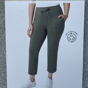 Mondetta Women's XL High-Rise Capri Pants Green Recycled Polyester e0934